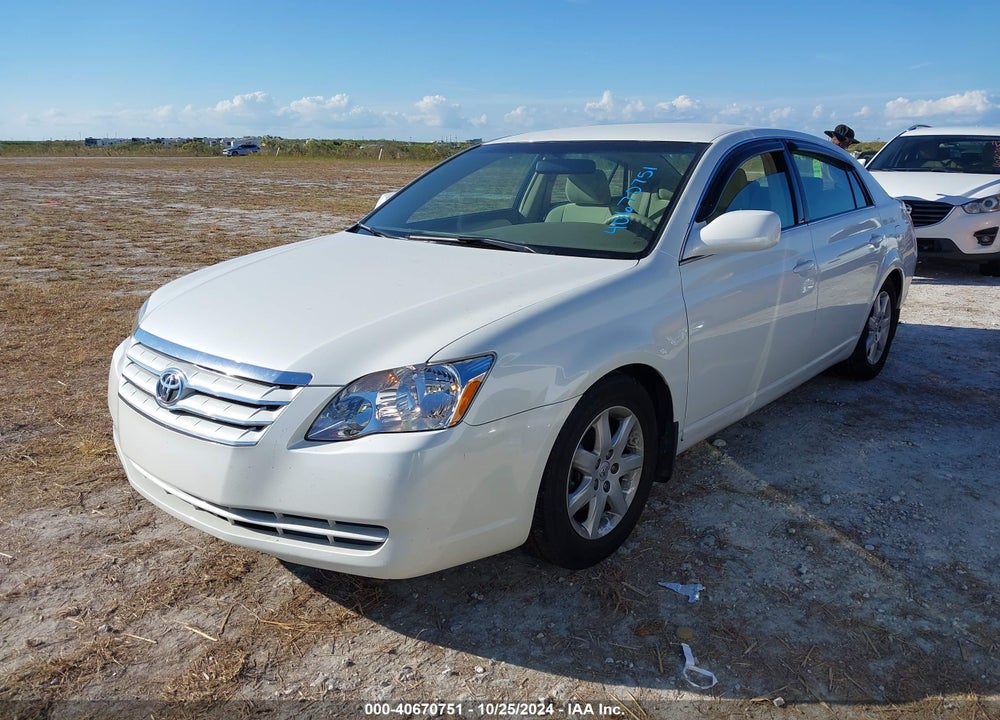 2005 TOYOTA AVALON XL VIN: 4T1BK36B25U028486