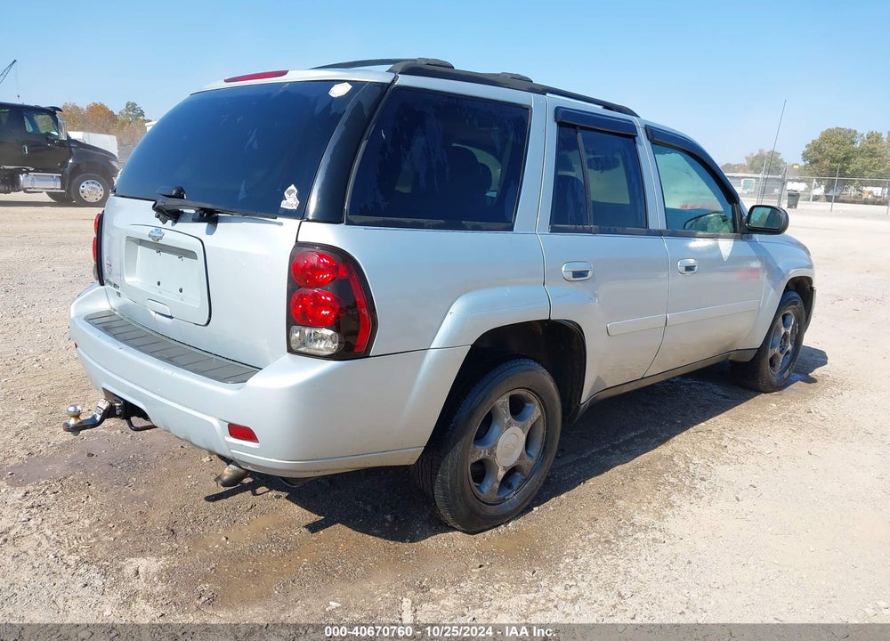 2008 CHEVROLET TRAILBLAZER LT VIN: 1GNDT13S982100262