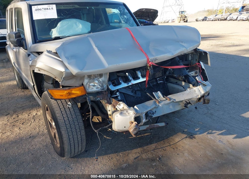 2007 JEEP COMMANDER SPORT VIN: 1J8HG48K27C556937