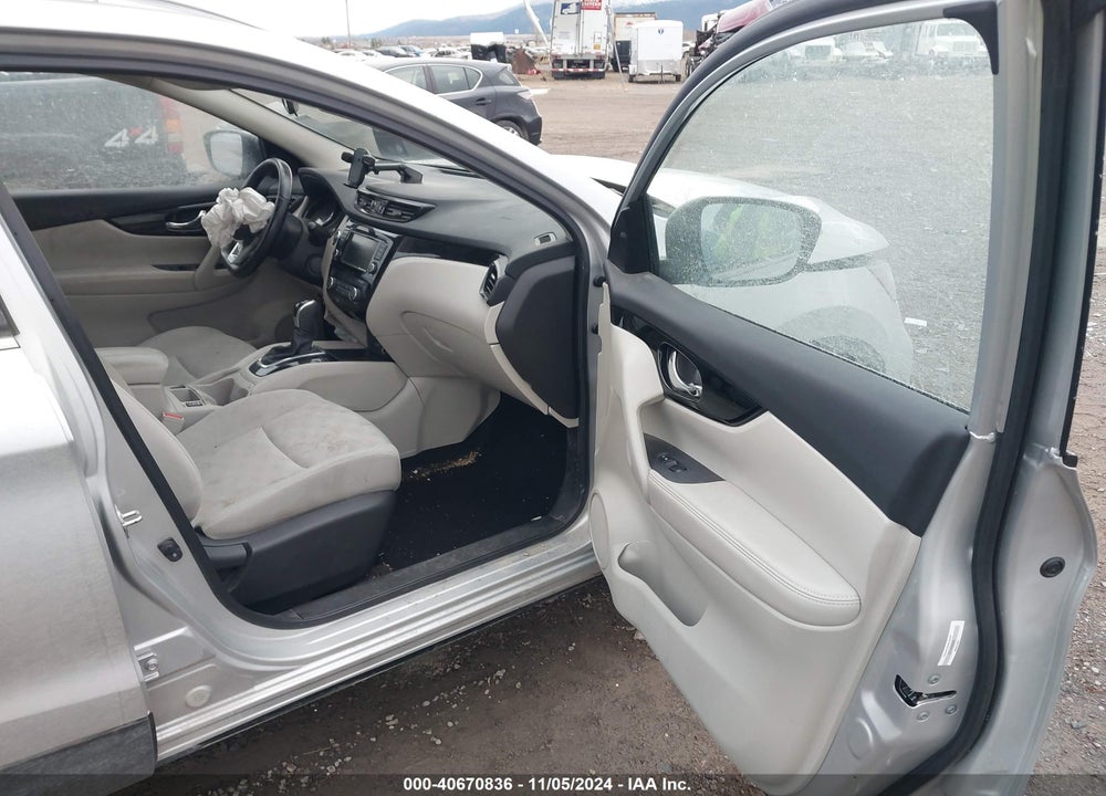 2021 NISSAN ROGUE SPORT SV AWD XTRONIC CVT VIN: JN1BJ1BW4MW670685