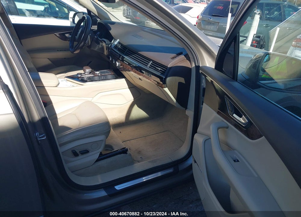 2017 AUDI Q7 3.0T PREMIUM VIN: WA1LAAF71HD015285