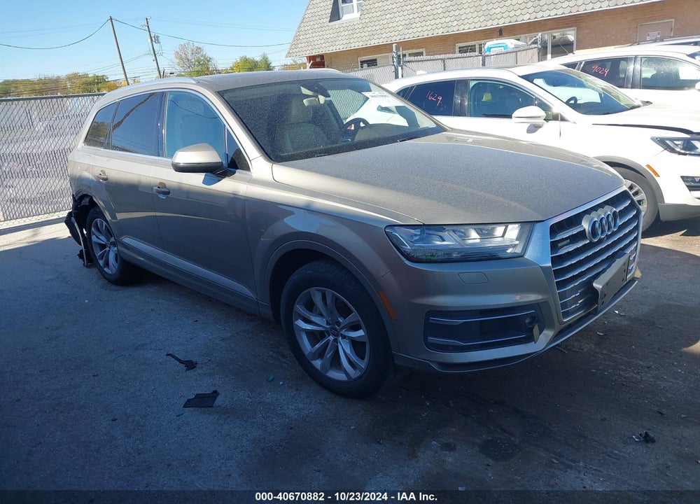 2017 AUDI Q7 3.0T PREMIUM VIN: WA1LAAF71HD015285