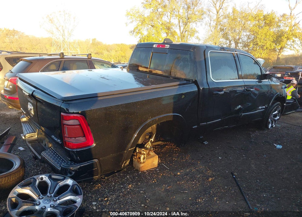 2020 RAM 1500 LIMITED 4X4 5'7 BOX VIN: 1C6SRFHT9LN163986