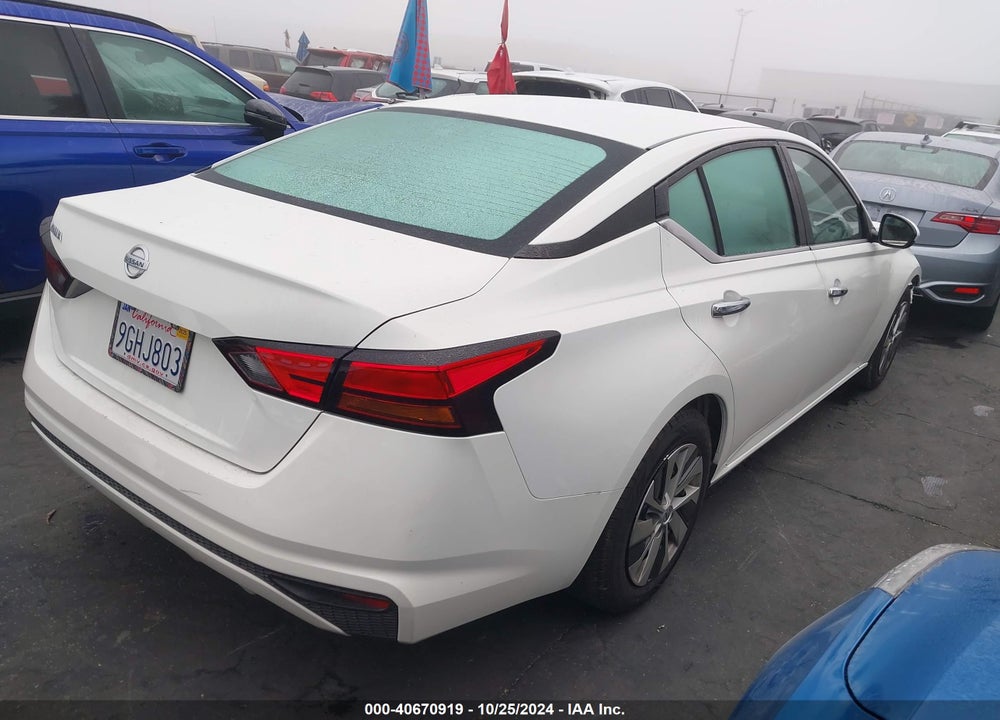 2022 NISSAN ALTIMA S FWD VIN: 1N4BL4BV5NN318910
