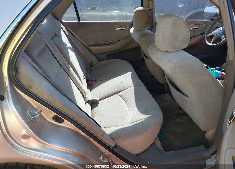 2001 HONDA ACCORD 2.3 LX VIN: 1HGCG56401A054167