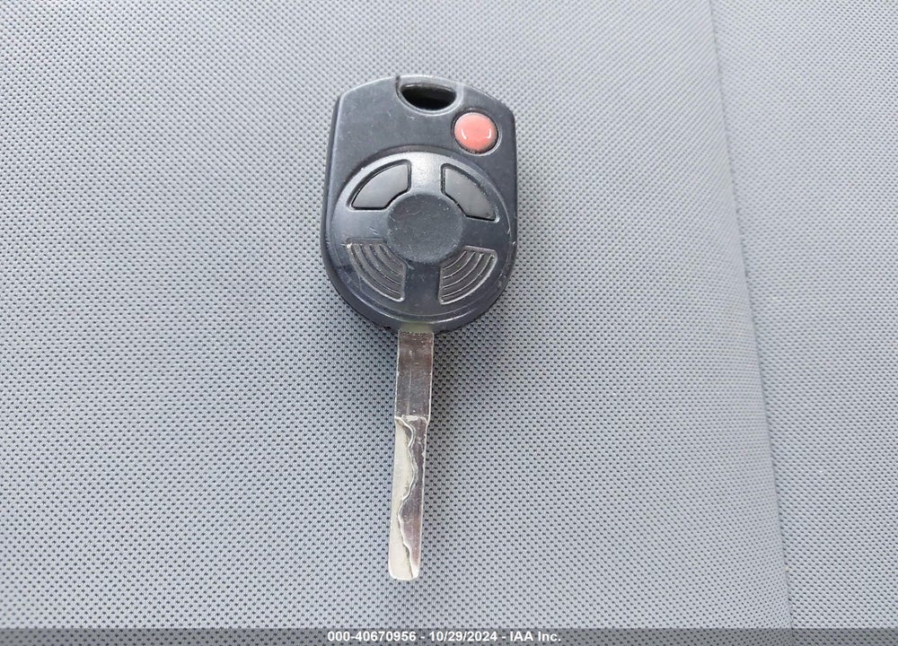 2014 FORD ESCAPE SE VIN: 1FMCU9GX8EUB76962