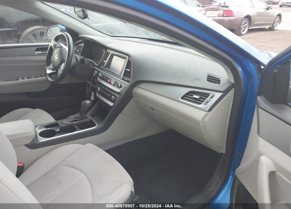 2018 HYUNDAI SONATA SEL VIN: 5NPE34AF7JH661553