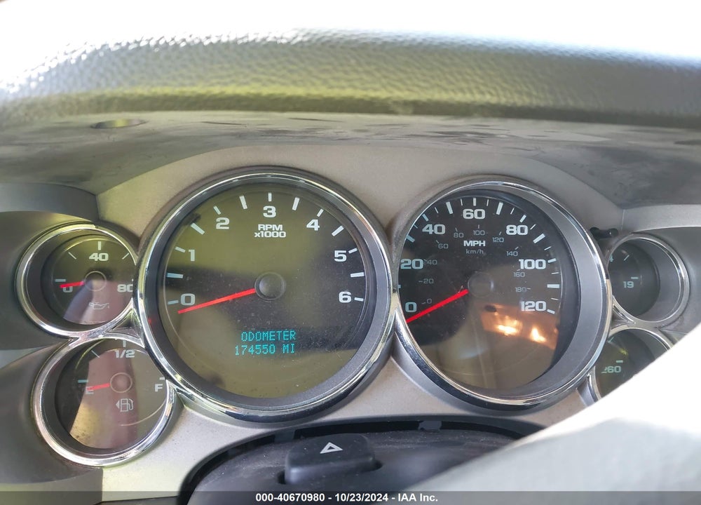 2008 CHEVROLET SILVERADO 1500 LT2 VIN: 1GCEK19078E175143