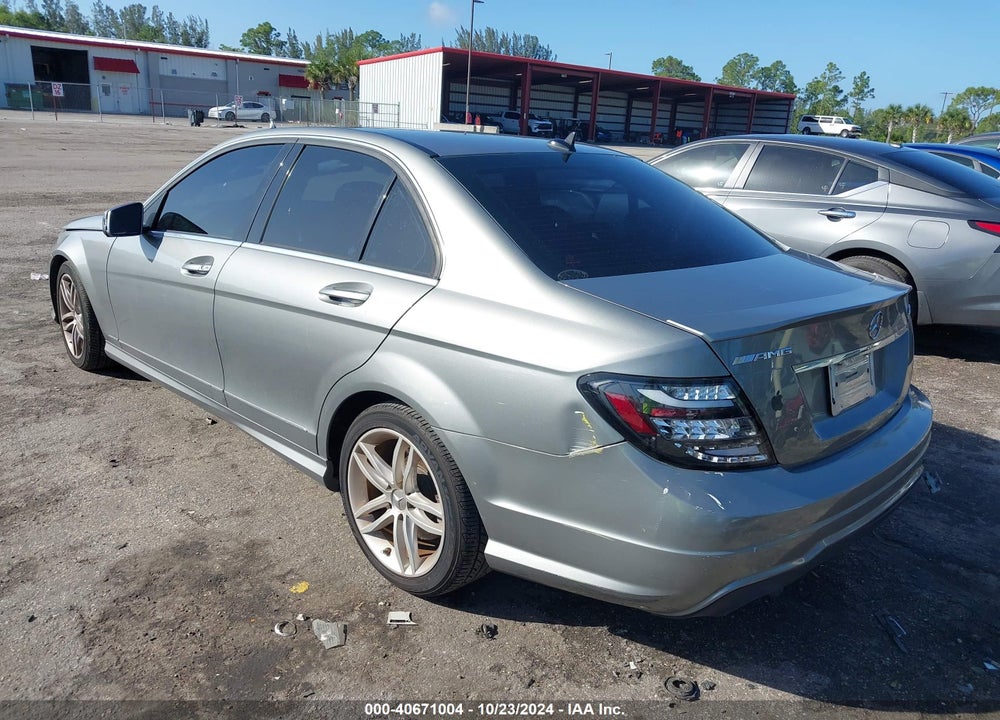 2014 MERCEDES-BENZ C 300 LUXURY 4MATIC/SPORT 4MATIC VIN: WDDGF8AB0ER318446