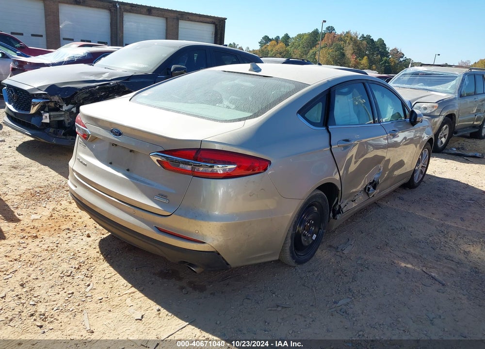 2019 FORD FUSION SE VIN: 3FA6P0HD7KR246503