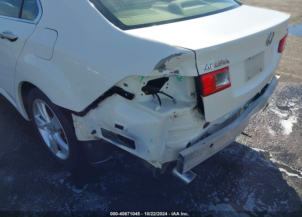 2010 ACURA TSX 2.4 VIN: JH4CU2F64AC027645