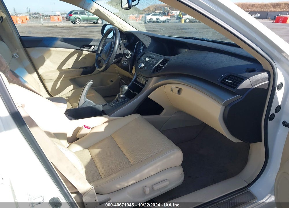 2010 ACURA TSX 2.4 VIN: JH4CU2F64AC027645