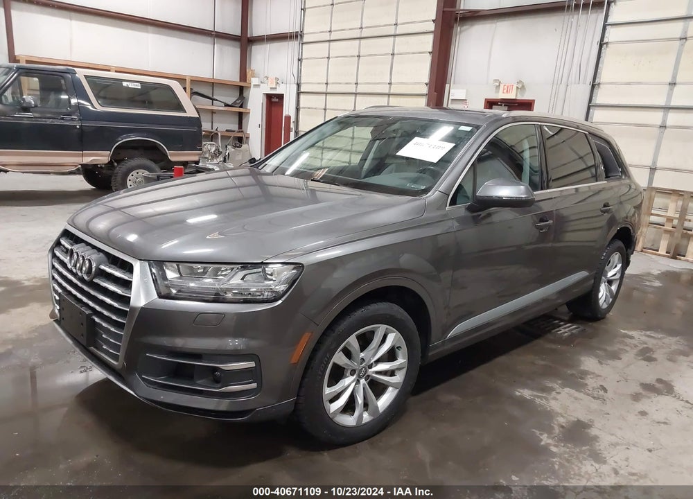 2018 AUDI Q7 3.0T PREMIUM VIN: WA1LAAF78JD043929