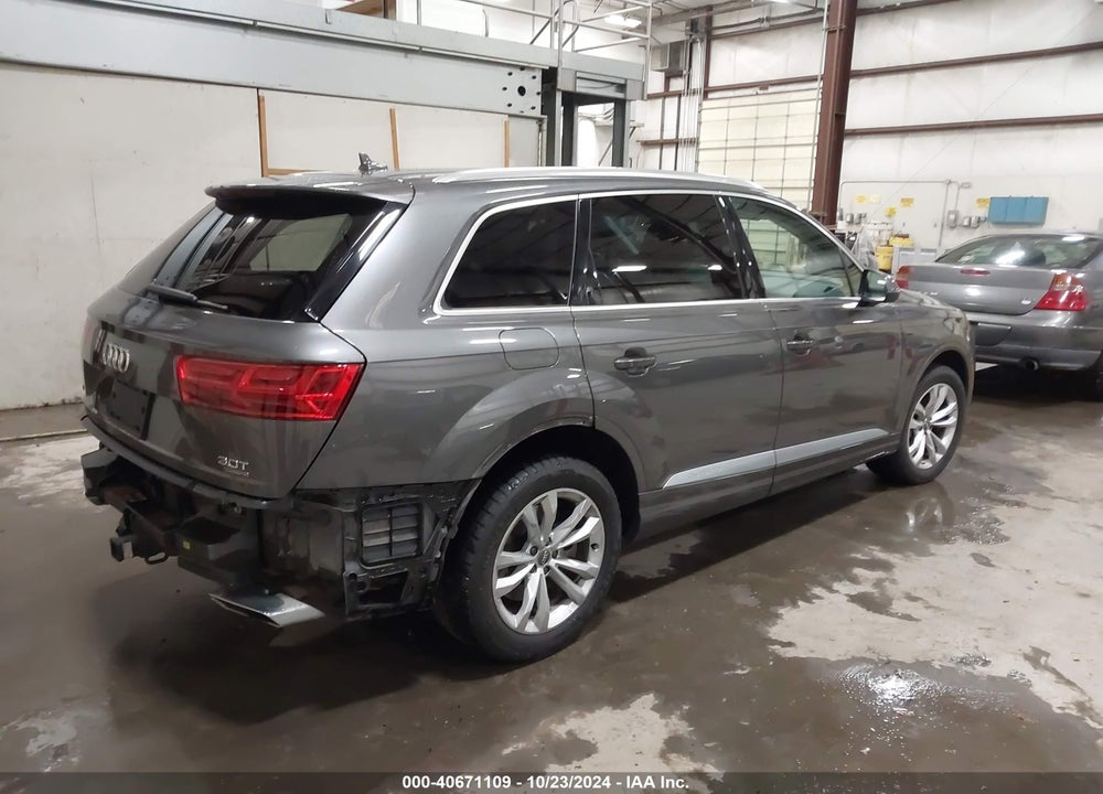 2018 AUDI Q7 3.0T PREMIUM VIN: WA1LAAF78JD043929