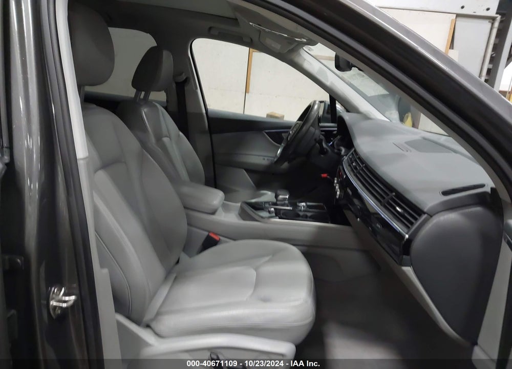 2018 AUDI Q7 3.0T PREMIUM VIN: WA1LAAF78JD043929