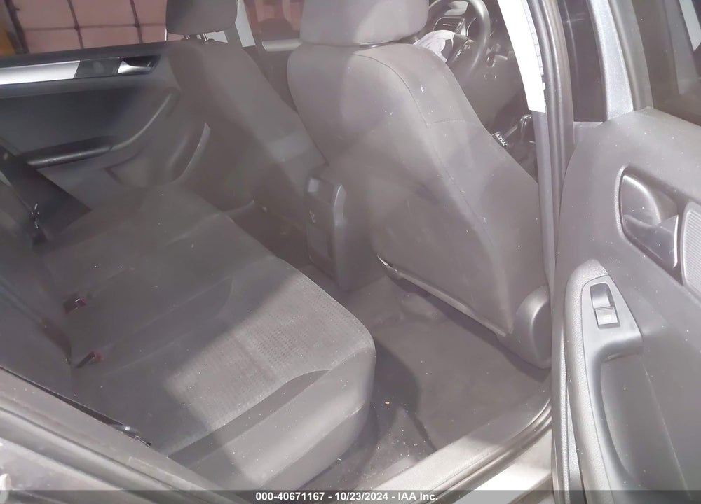 2018 VOLKSWAGEN JETTA 1.4T S VIN: 3VW2B7AJXJM240932