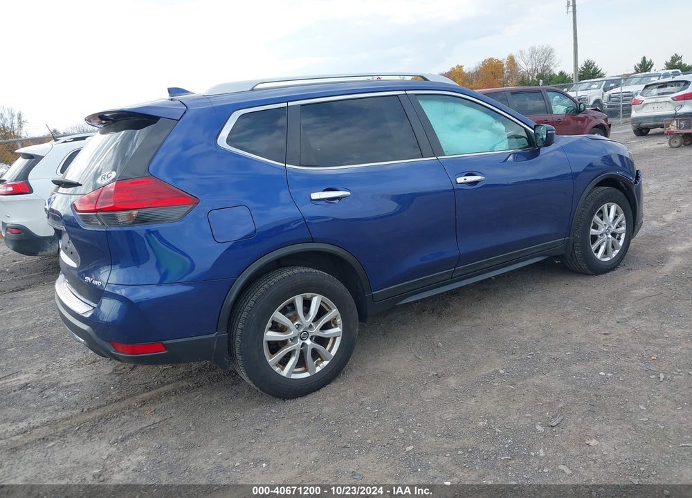 2017 NISSAN ROGUE SV VIN: 5N1AT2MV3HC885538