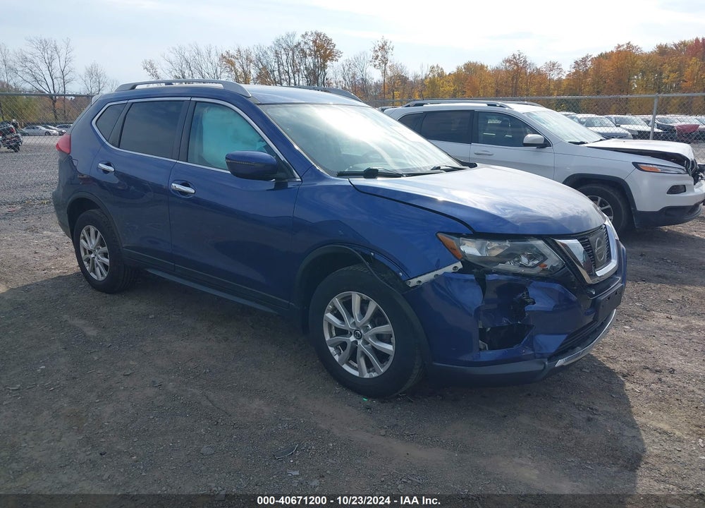 2017 NISSAN ROGUE SV VIN: 5N1AT2MV3HC885538