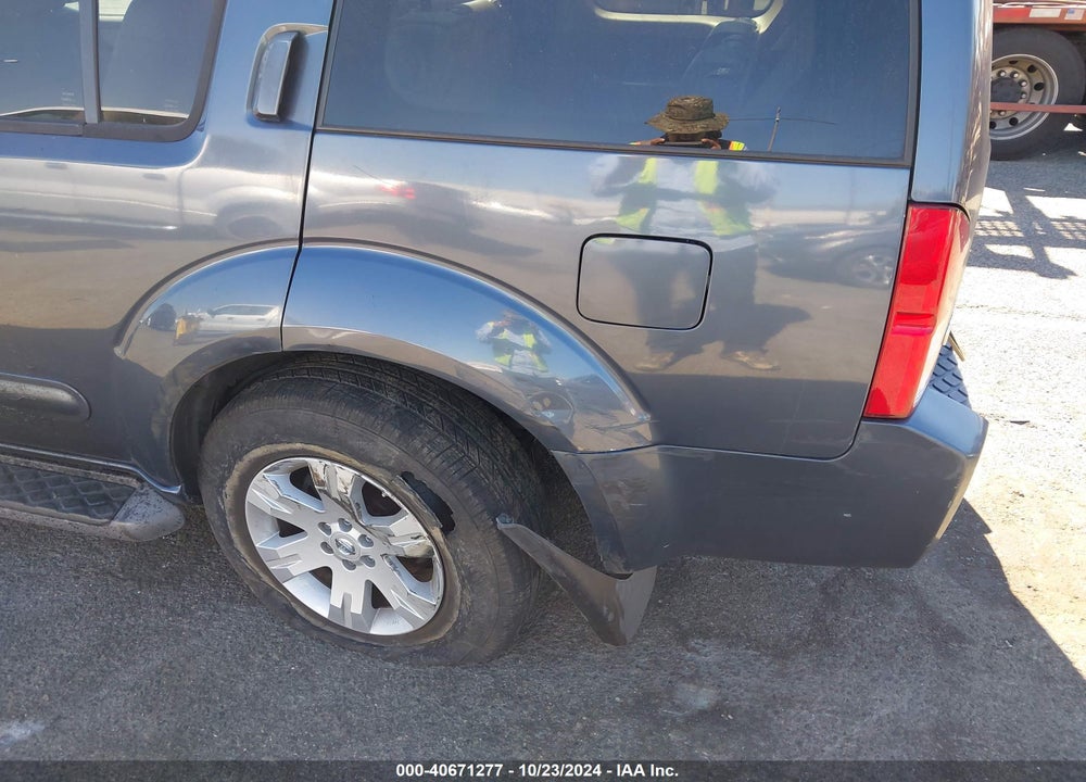 2005 NISSAN PATHFINDER LE VIN: 5N1AR18U05C741080