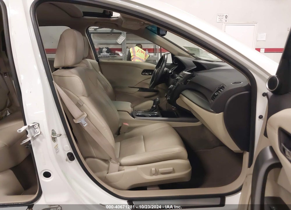2015 ACURA RDX VIN: 5J8TB3H30FL008003