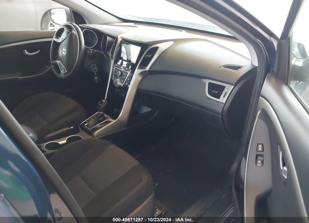 2016 HYUNDAI ELANTRA GT VIN: KMHD35LH0GU317363