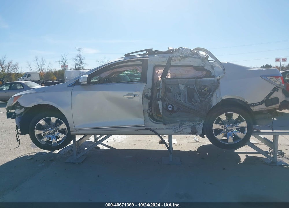 2011 BUICK LACROSSE CXS VIN: 1G4GE5GD6BF297034