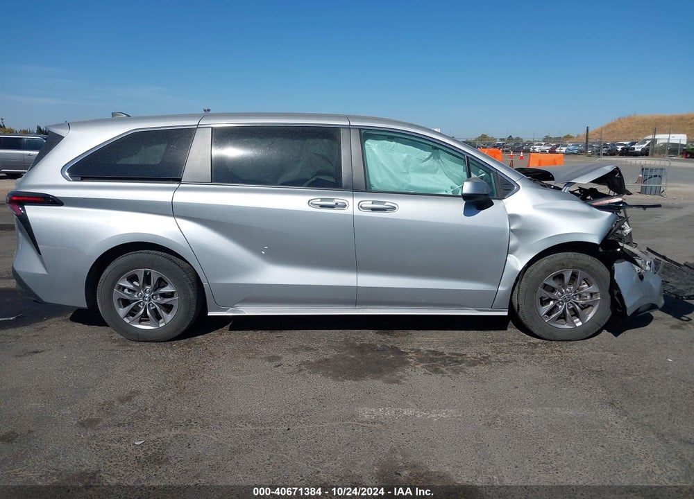 2023 TOYOTA SIENNA LE VIN: 5TDKRKEC5PS150108