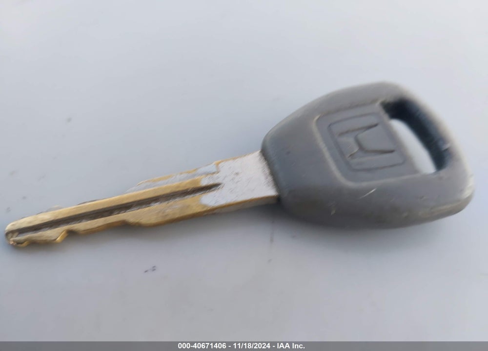 1999 HONDA ACCORD LX VIN: JHMCG6652XC017646