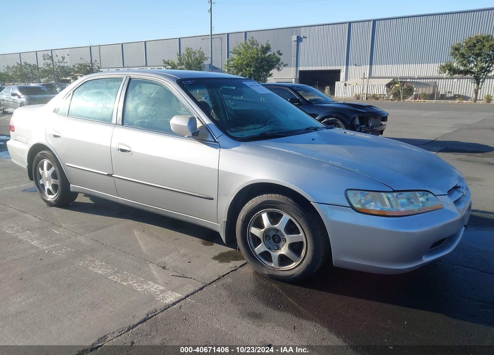 1999 HONDA ACCORD LX VIN: JHMCG6652XC017646