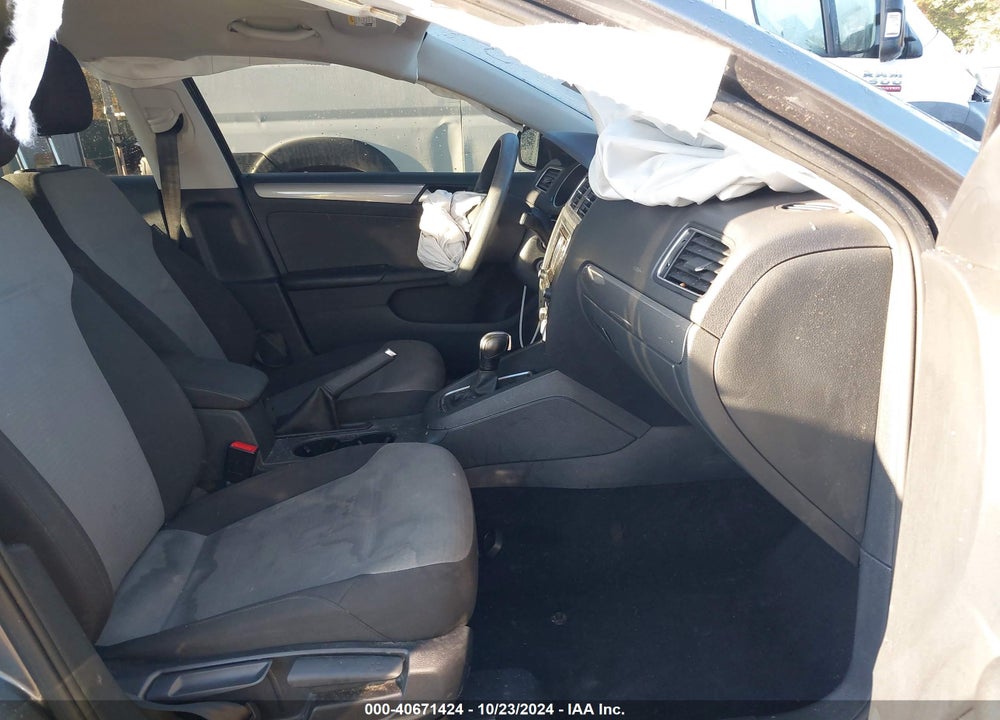 2017 VOLKSWAGEN JETTA 1.4T S VIN: 3VW2B7AJ8HM309918