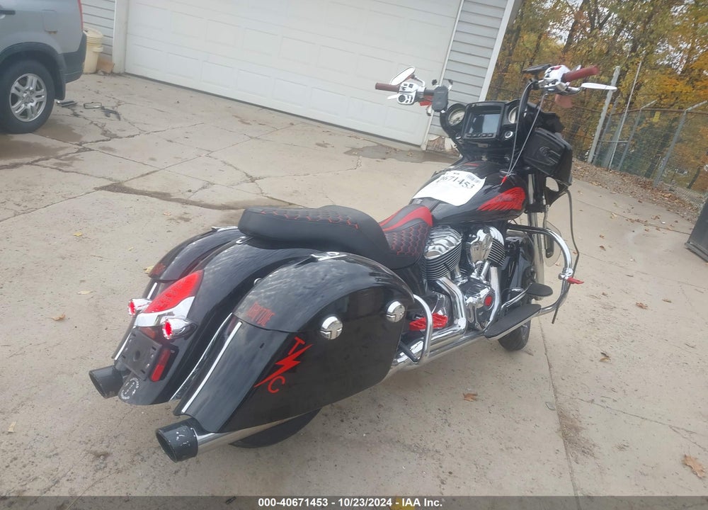 2017 INDIAN MOTORCYCLE CO. CHIEFTAIN LIMITED VIN: 56KTCNAAXH3353925