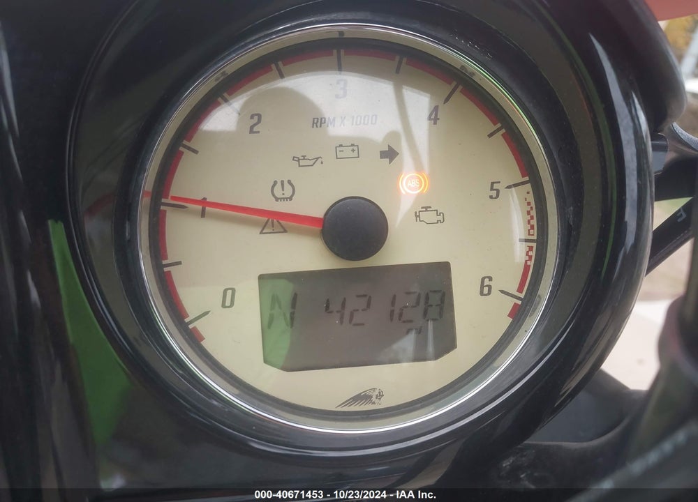 2017 INDIAN MOTORCYCLE CO. CHIEFTAIN LIMITED VIN: 56KTCNAAXH3353925