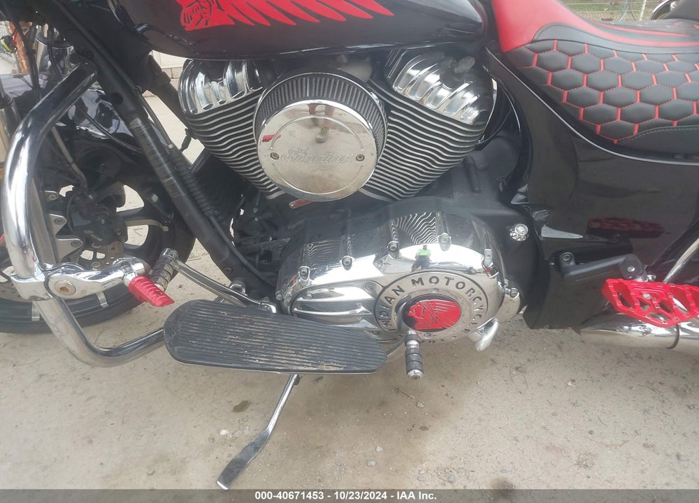 2017 INDIAN MOTORCYCLE CO. CHIEFTAIN LIMITED VIN: 56KTCNAAXH3353925
