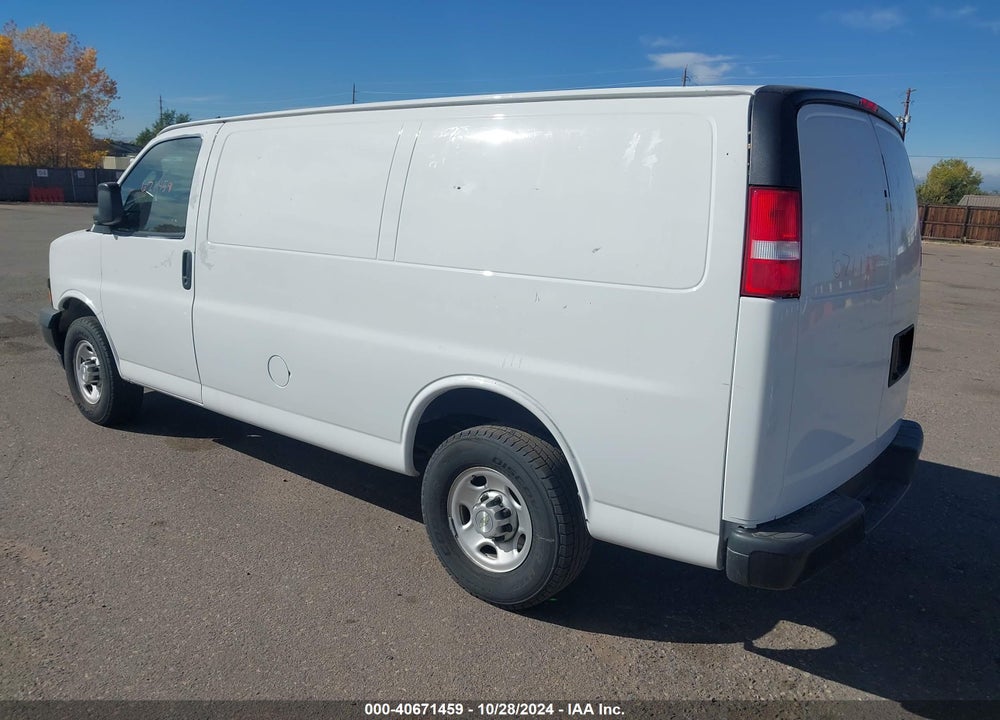 2021 CHEVROLET EXPRESS CARGO RWD 2500 REGULAR WHEELBASE WT VIN: 1GCWGAFP3M1169008