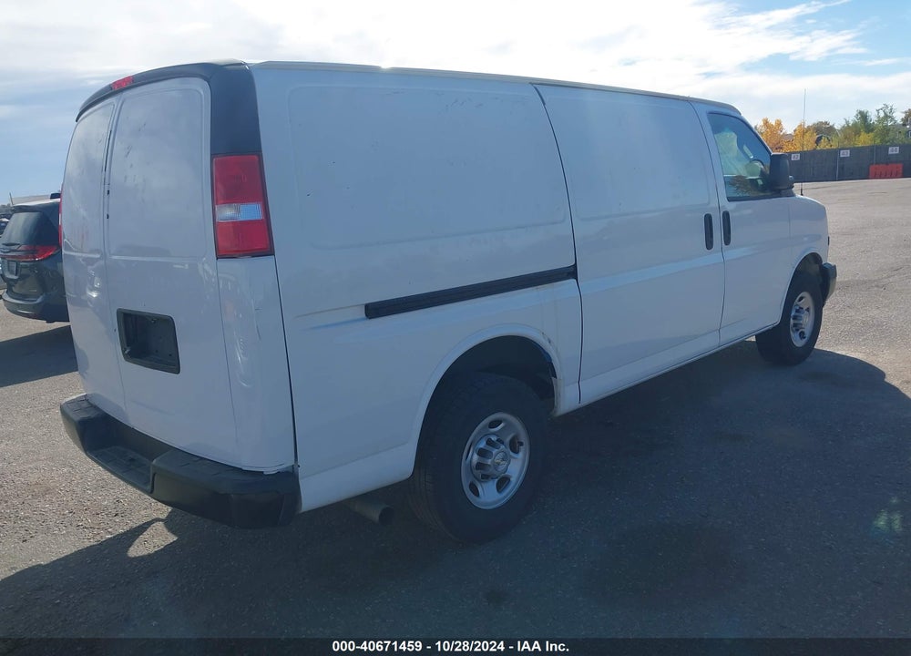 2021 CHEVROLET EXPRESS CARGO RWD 2500 REGULAR WHEELBASE WT VIN: 1GCWGAFP3M1169008
