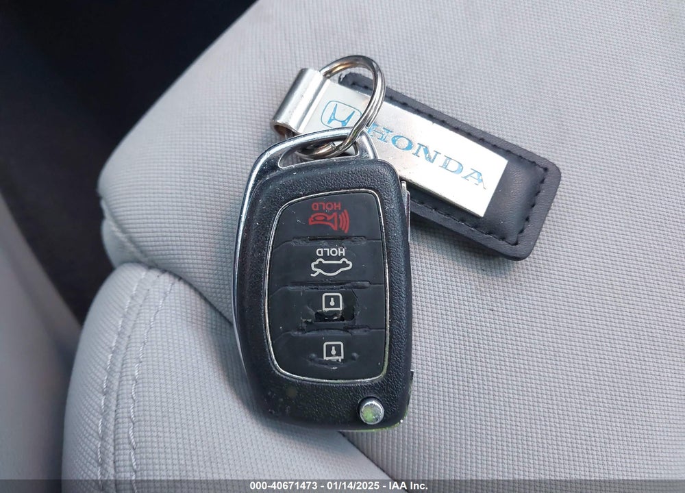 2016 HYUNDAI SONATA SE VIN: 5NPE24AF6GH408025