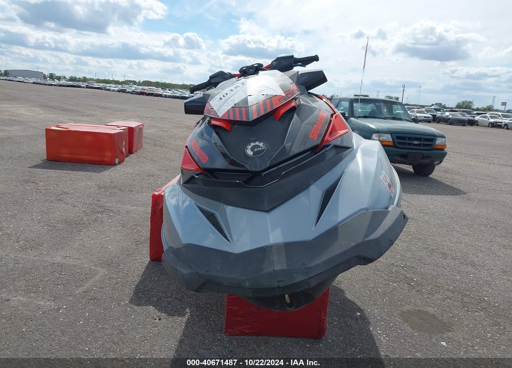 2018 SEA DOO RXT-300 VIN: YDV28866C818