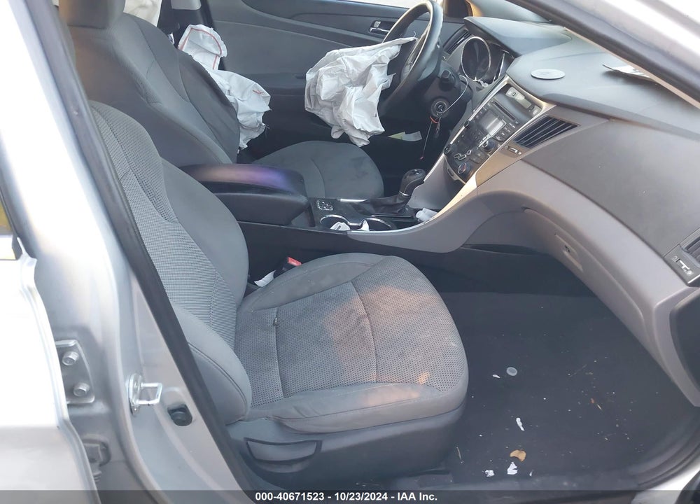 2013 HYUNDAI SONATA GLS VIN: 5NPEB4AC4DH771702