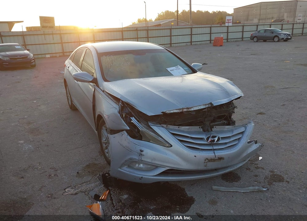 2013 HYUNDAI SONATA GLS VIN: 5NPEB4AC4DH771702