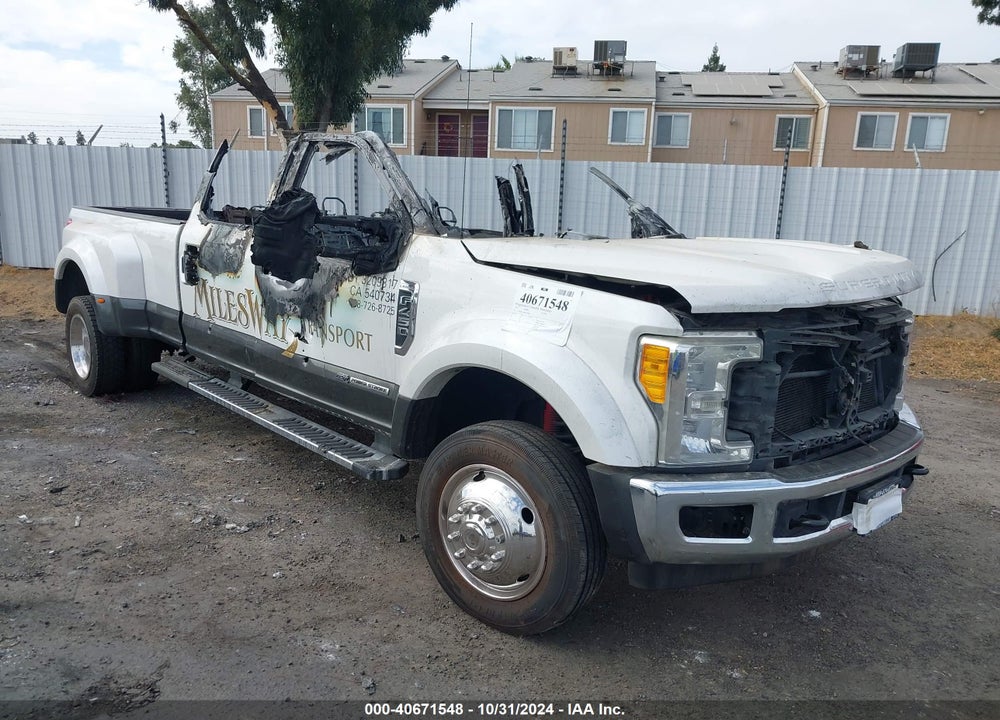 2017 FORD F-450 LARIAT VIN: 1FT8W4DT8HEE83880