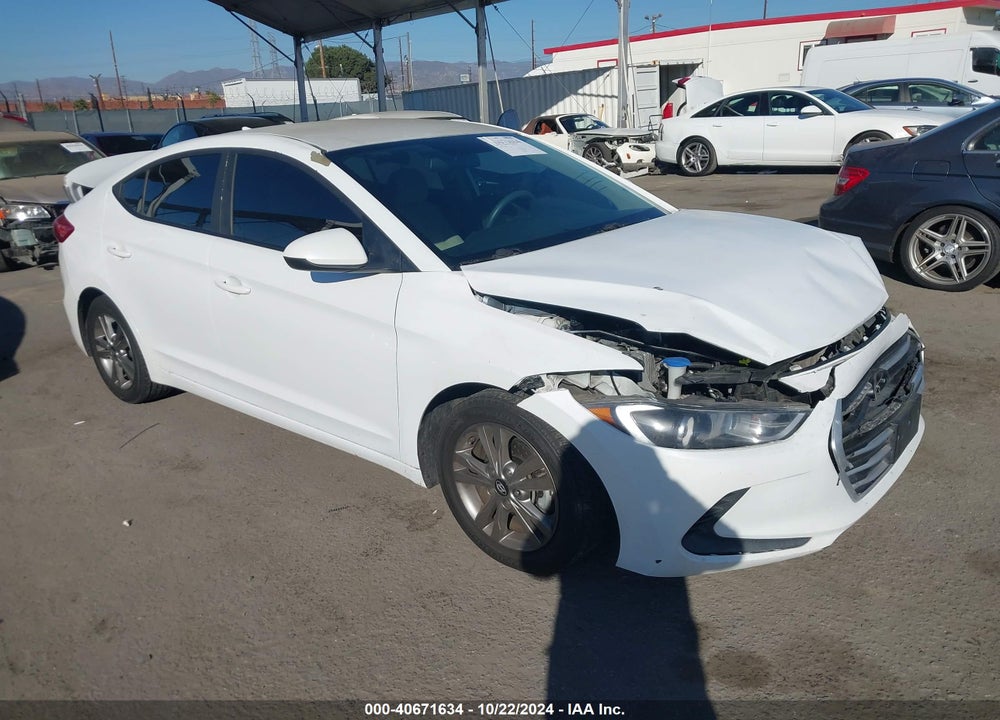 2017 HYUNDAI ELANTRA SE VIN: 5NPD84LF7HH031830