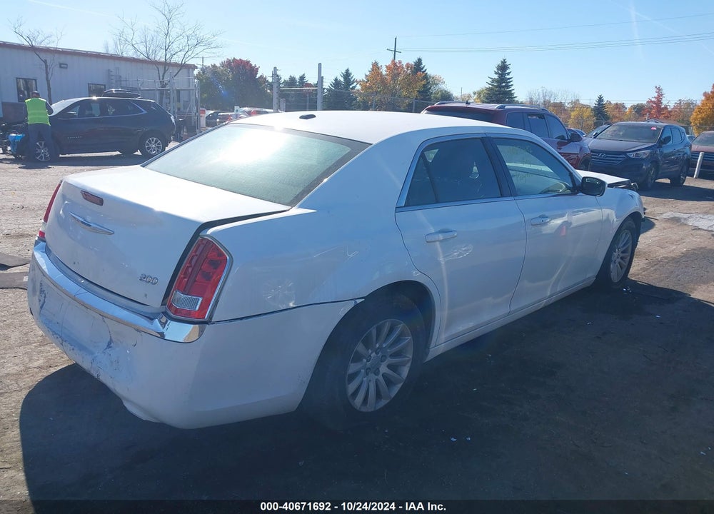 2012 CHRYSLER 300 VIN: 2C3CCAAG3CH116965