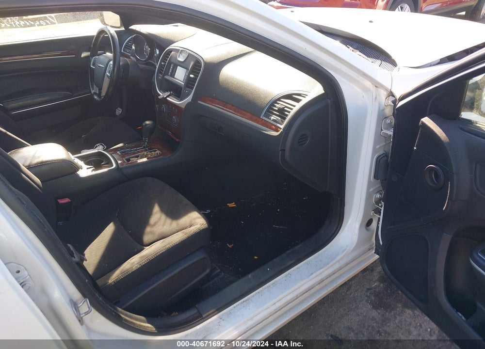 2012 CHRYSLER 300 VIN: 2C3CCAAG3CH116965