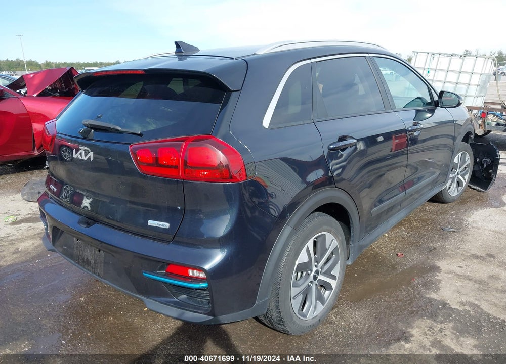 2022 KIA NIRO EV EX VIN: KNDCC3LGXN5117786