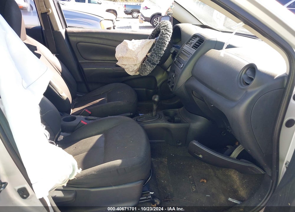2016 NISSAN VERSA 1.6 S+ VIN: 3N1CN7AP5GL890403