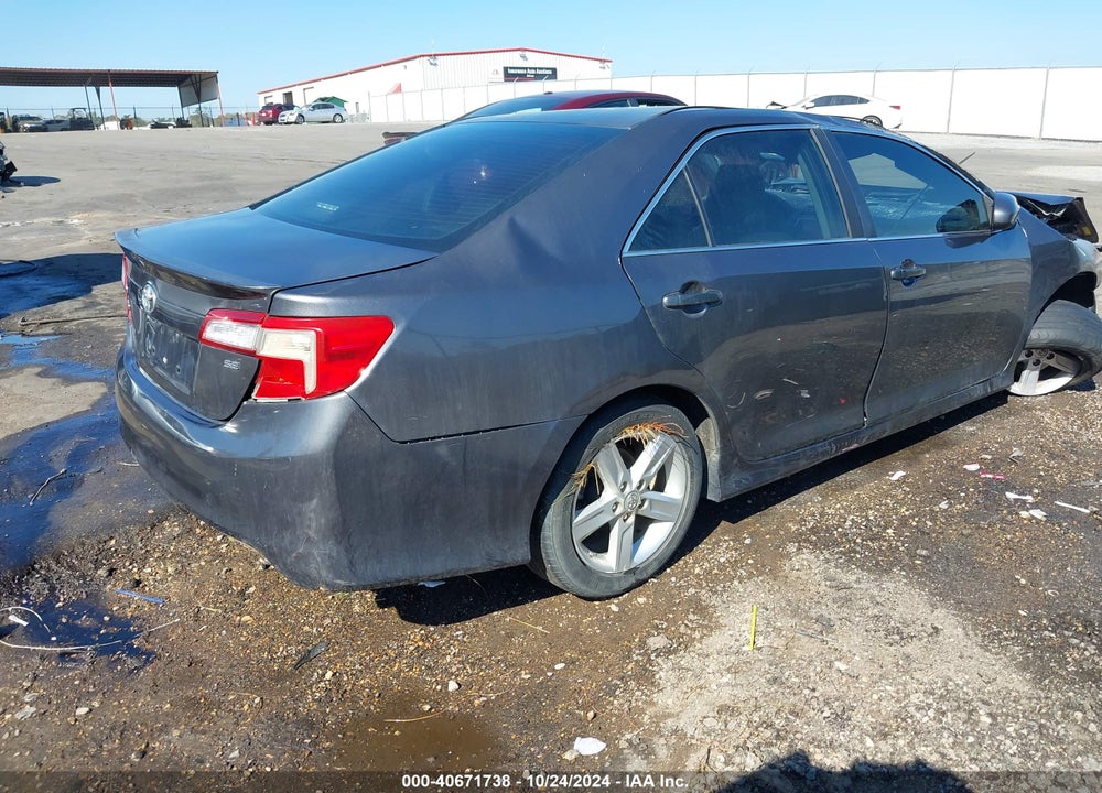 2014 TOYOTA CAMRY SE VIN: 4T1BF1FK1EU818127