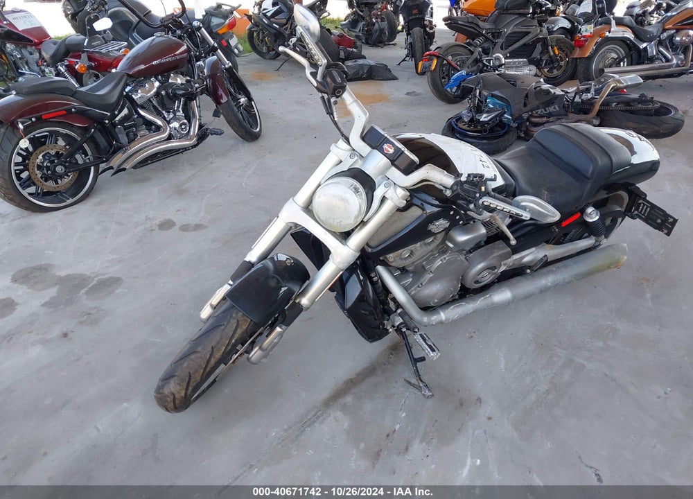 2014 HARLEY-DAVIDSON VRSCF VROD MUSCLE VIN: 1HD1HPH1XEC807455