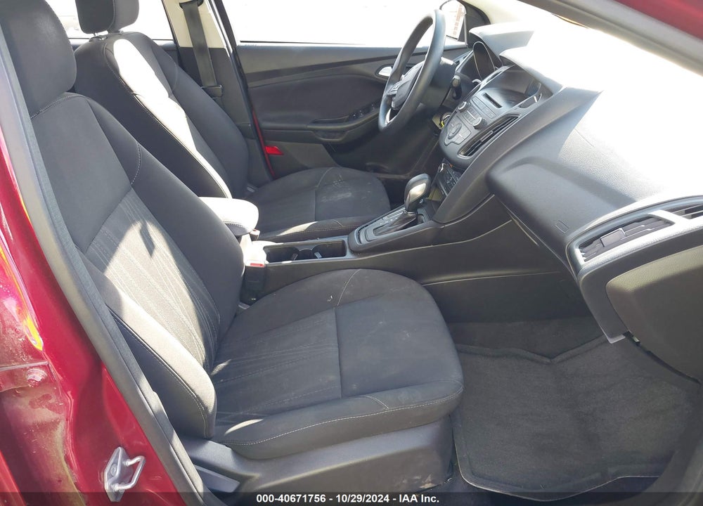 2017 FORD FOCUS VIN: 1FADP3F22HL306091