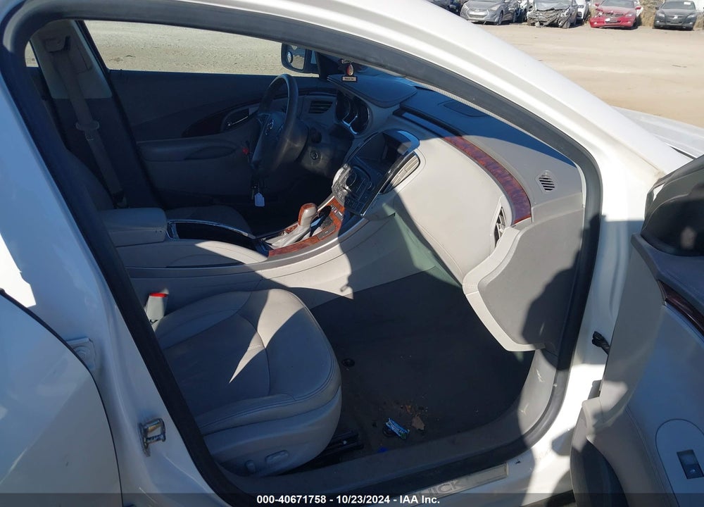 2010 BUICK LACROSSE CXL VIN: 1G4GC5GG7AF272092