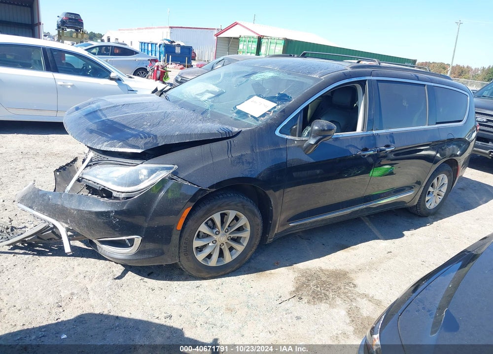 2017 CHRYSLER PACIFICA TOURING L VIN: 2C4RC1BG5HR710799